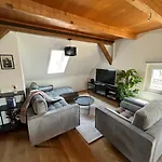 Crown Living Wohlfuehl Loft - Loft Nahe Bodensee, Boxspringbett, Kueche, Zentrumsnah, Ideal Fuer Feriengaeste Und Geschaeftsreisende * Brégence