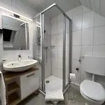 Appartement Crown Living Wohlfuehl Loft - Loft Nahe Bodensee, Boxspringbett, Kueche, Zentrumsnah, Ideal Fuer Feriengaeste Und Geschaeftsreisende Brégence