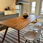 Appartement Crown Living Wohlfuehl Loft - Loft Nahe Bodensee, Boxspringbett, Kueche, Zentrumsnah, Ideal Fuer Feriengaeste Und Geschaeftsreisende *