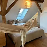 Crown Living Wohlfuehl Loft - Loft Nahe Bodensee, Boxspringbett, Kueche, Zentrumsnah, Ideal Fuer Feriengaeste Und Geschaeftsreisende *