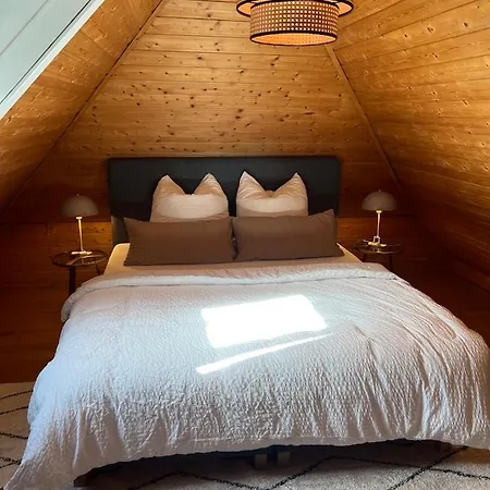 Crown Living Wohlfuehl Loft - Loft Nahe Bodensee, Boxspringbett, Kueche, Zentrumsnah, Ideal Fuer Feriengaeste Und Geschaeftsreisende * 브레겐츠