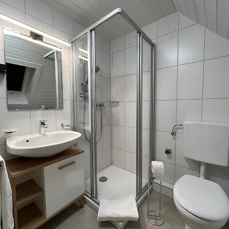 Appartement Crown Living Wohlfuehl Loft - Loft Nahe Bodensee, Boxspringbett, Kueche, Zentrumsnah, Ideal Fuer Feriengaeste Und Geschaeftsreisende Bregenz