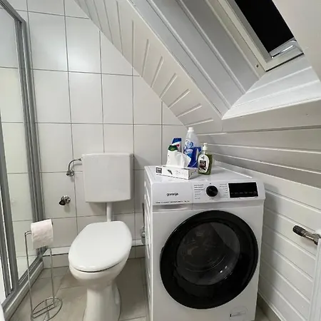 Wohlfuehl Loft - Seenaehe, Boxspringbett, Kueche דירה ברגנץ