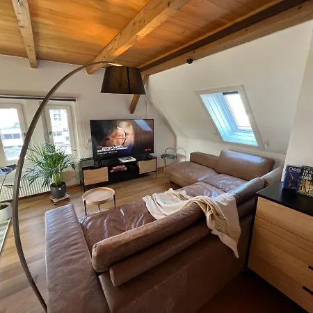 Appartamento Crown Living Wohlfuehl Loft - Loft Nahe Bodensee, Boxspringbett, Kueche, Zentrumsnah, Ideal Fuer Feriengaeste Und Geschaeftsreisende