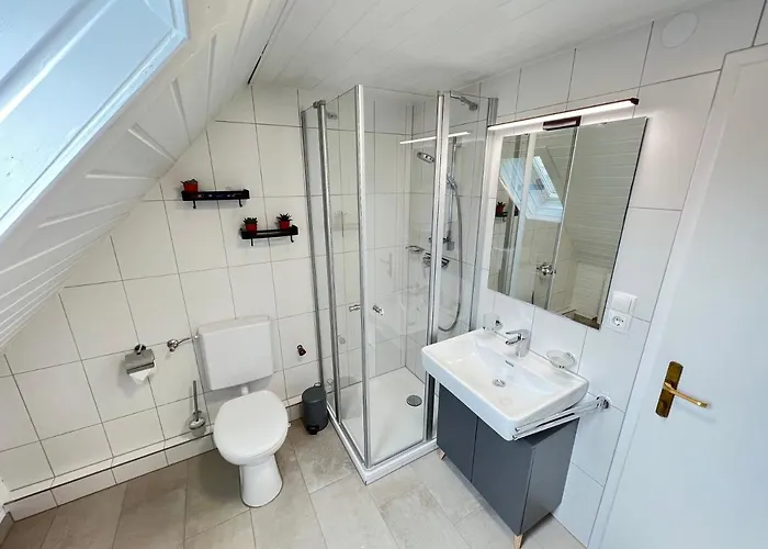 Crown Living Wohlfuehl Loft - Loft Nahe Bodensee, Boxspringbett, Kueche, Zentrumsnah, Ideal Fuer Feriengaeste Und Geschaeftsreisende * Bregenz