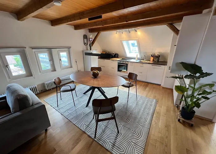 Crown Living Wohlfuehl Loft - Loft Nahe Bodensee, Boxspringbett, Kueche, Zentrumsnah, Ideal Fuer Feriengaeste Und Geschaeftsreisende *