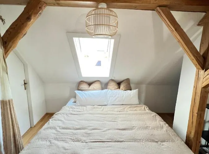 Crown Living Wohlfuehl Loft - Loft Nahe Bodensee, Boxspringbett, Kueche, Zentrumsnah, Ideal Fuer Feriengaeste Und Geschaeftsreisende