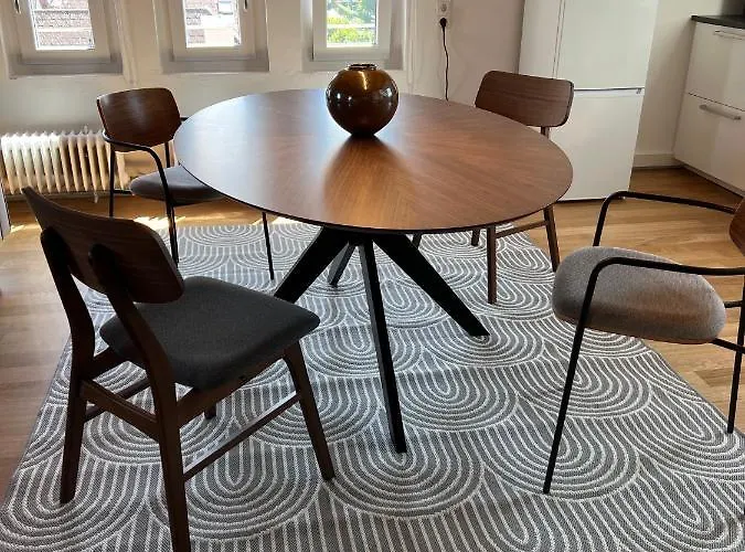 Crown Living Wohlfuehl Loft - Loft Nahe Bodensee, Boxspringbett, Kueche, Zentrumsnah, Ideal Fuer Feriengaeste Und Geschaeftsreisende Apartment Bregenz