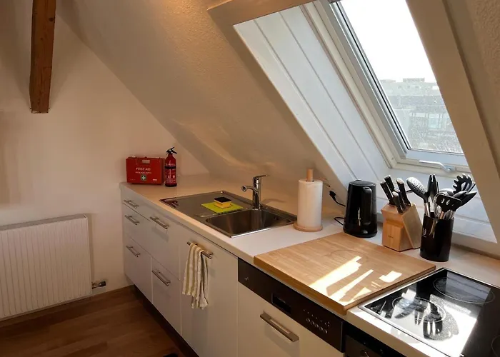 Crown Living Wohlfuehl Loft - Loft Nahe Bodensee, Boxspringbett, Kueche, Zentrumsnah, Ideal Fuer Feriengaeste Und Geschaeftsreisende * Bregenz