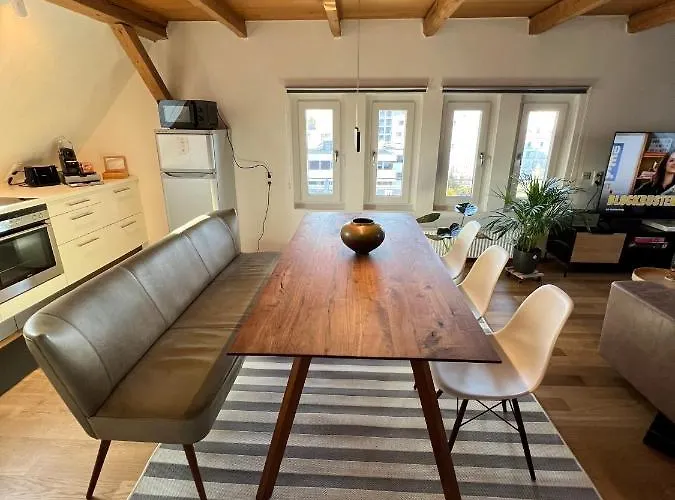 Apartment Crown Living Wohlfuehl Loft - Loft Nahe Bodensee, Boxspringbett, Kueche, Zentrumsnah, Ideal Fuer Feriengaeste Und Geschaeftsreisende Bregenz